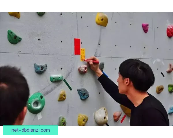 攀岩联赛风云：挑战高峰，争夺荣耀